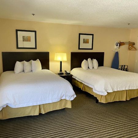 Whitney Inn & Suites 햄덴 외부 사진